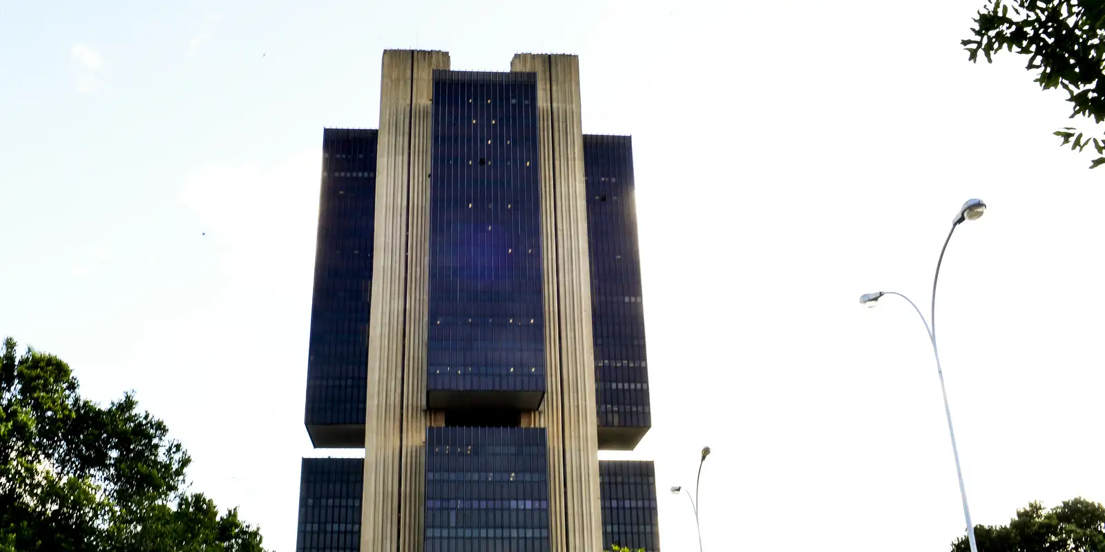 BC só publicará nova carta em abril, caso IPCA continue acima do teto