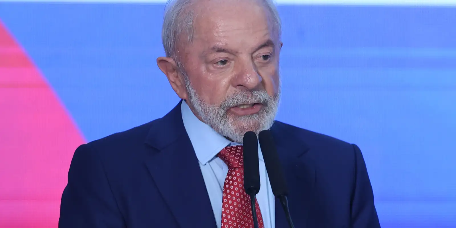 Lula defende que “nenhum presidente” deve dar palpite sobre Venezuela