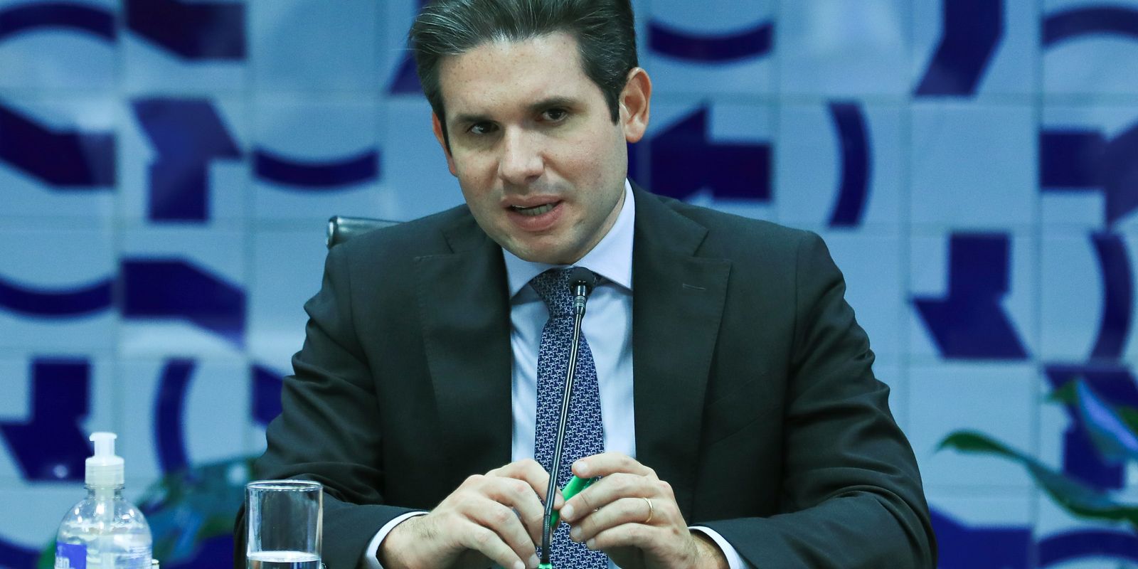 Motta mantém votação do PL Antifacção mesmo com críticas do governo