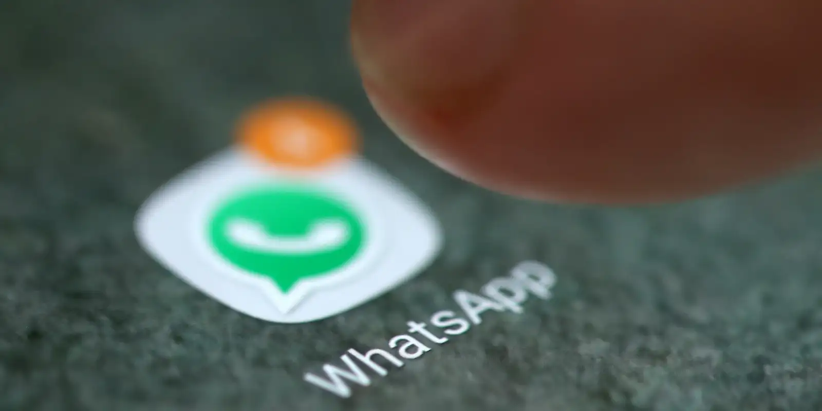 Brasileiro está falando menos de política no WhatsApp, mostra estudo Brasileiro está falando menos de política no WhatsApp, mostra estudo
