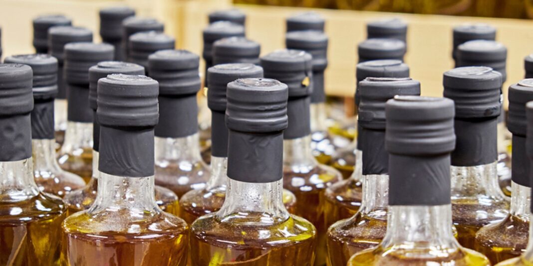 Anvisa proíbe venda de azeite e suspende doce de leite e sal grosso