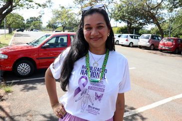 Valter Campanato/Agência Brasil Brasília (DF), 17/05/2026 - A servidora pública Ana Dantas participa do evento de Mobilização Nacional pela Fibromialgia, realizado no Parque da Cidade. Sara Kubitschek. Foto: Valter Campanato/Agência Brasil