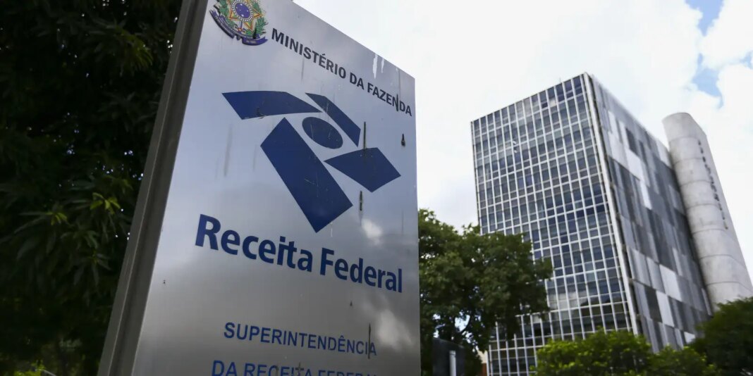 Arrecadação federal bate recorde e supera R$ 278 bilhões em abril
