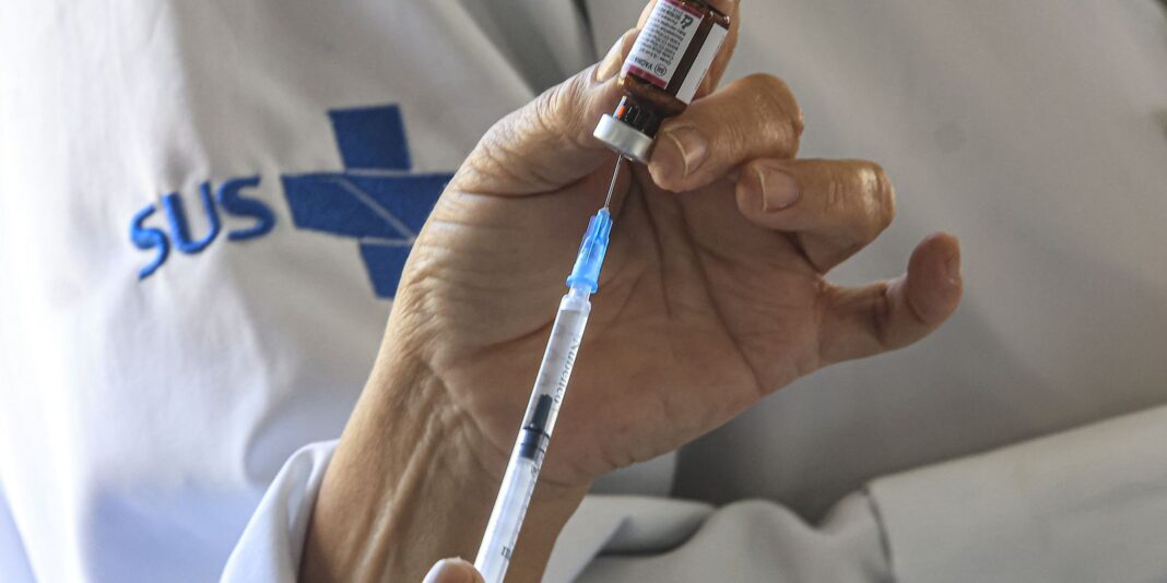 Meningite: quatro cidades do Rio ofertam vacina a pessoas até 24 anos